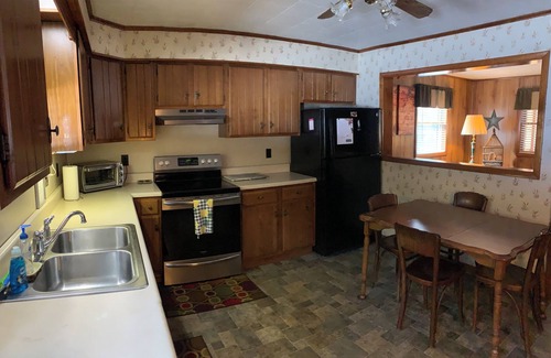 Warrensburg House | Cozy Upstate Adirondack Cottage Getaway