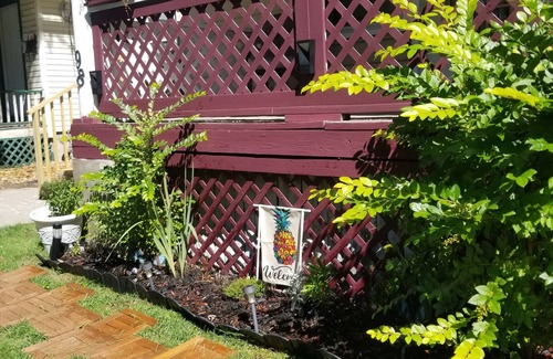 Rochester House | Cozy Urban Retreat in Rochester 7-10 min to Airport, UofR, Downtown, Eastman