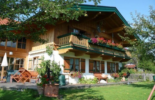 Entfelden Apartment | Cozy vacation apartment with terrace