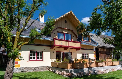Mauterndorf Apartment | Cozy vacation apartment on the 1st floor with balcony - 3km to the ski lift
