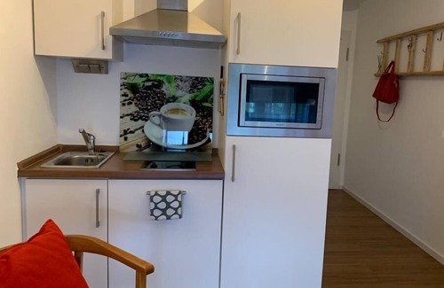 City Centre Regensburg Apartment | Cozy vacation apartment (20 sqm) with underfloor heating and balcony