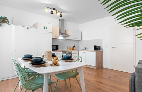 Remscheid Apartment | Cozy vacation apartment in Remscheid-Mitte | Netflix | kitchen | 43 sqm