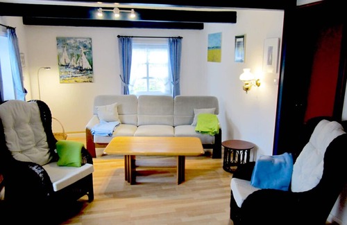 Falshoft Apartment | Cozy vacation apartment for 4 people in a rustic thatched house