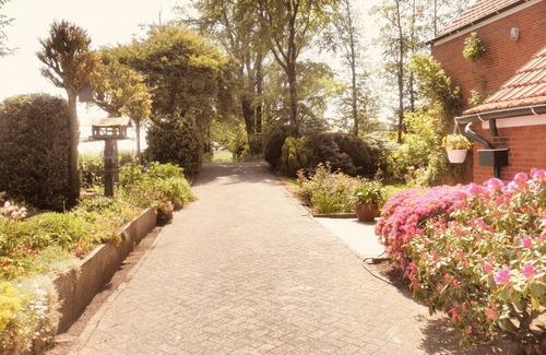 Detern Condo | Cozy vacation apartment with a view of the countryside