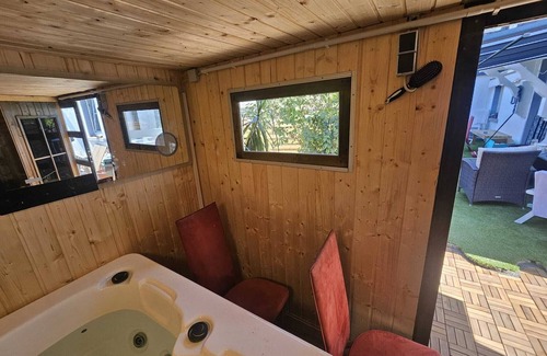 Eslohe Apartment | Cozy vacation apartment for 6 people with pool, sauna and whirlpool