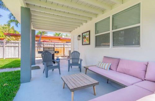 Lake Ridge House | Cozy Victoria Park Retreat Unit 3 - Las Olas Beach