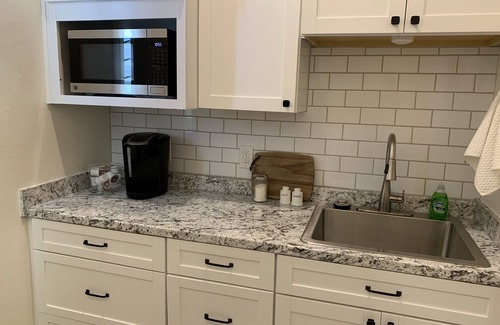 Queen Creek House | Cozy Villa Apartment In Gated Community
