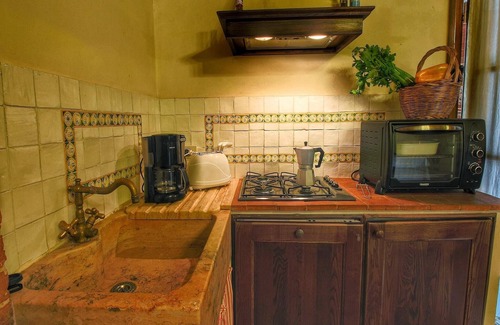 Sinalunga Villa | Cozy Villa for Six Guests