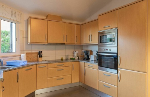 Cerro de Aguia Villa | Cozy Villa in Albufeira with Swimming Pool
