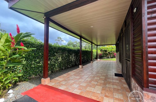 La Fortuna Cabin | Cozy villa surrounded by nature with AC & pool