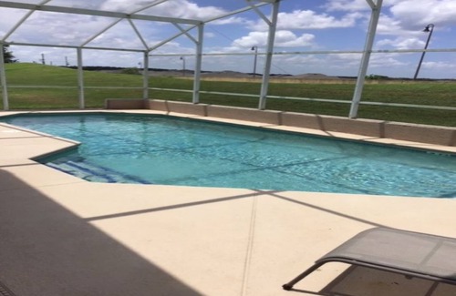 Westbury House | Cozy Villa with own private Pool, 4 bed 3 bath-sleeps 8
