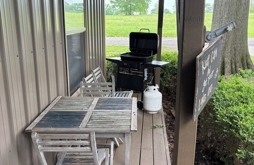 Grove Cabin | Cozy water view cabin on Wolf Creek with dock access - perfect getaway spot!
