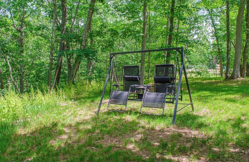 East Durham House | Cozy Waterfall Home | Close to All Mountains/Hikes