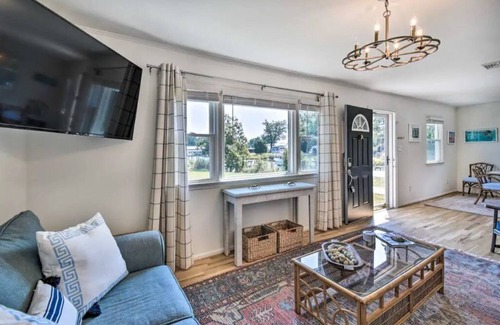 Deltaville House | Cozy Waterfront Cottage w/fire pit in Deltaville