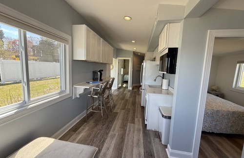 Mystic - New London House | Cozy waterfront cottage