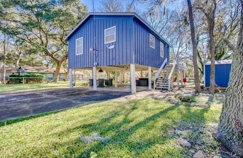 Cedar Lane House | Cozy Waterfront Cottage on Caney Creek
