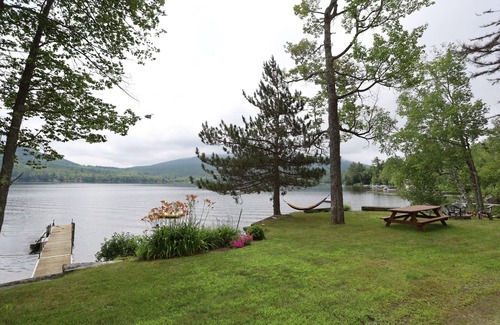 Rumney House | Cozy Waterfront Home Overlooking Stinson Lake (SL2439R)