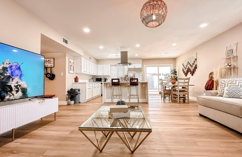 Winchester House | Cozy western retreat house, Las Vegas