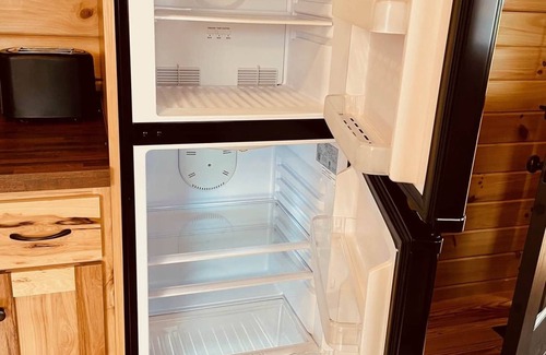 Hector Cabin | Cozy Wine Cabin escape with Breathtaking Views 4