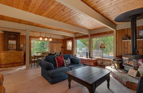 Tahoe City House | Cozy Wood Cabin- Updated- Hot Tub- Fireplace- Backs to Forest