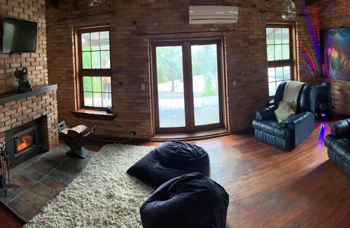Kordabup House | Cozy wooden cottage w/firepit. Beautiful location filled with winerys