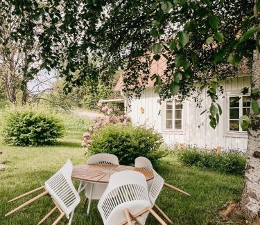 Vetlanda Municipality Villa | Cozy wooden house with wood stove in Småland