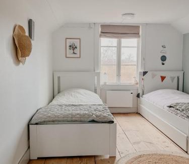 Vetlanda Municipality Villa | Cozy wooden house with wood stove in Småland