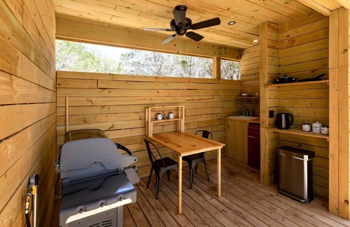 Dripping Springs Cabin | Cozy Yurt with Hot Tub Surrounded by Nature in Dripping Springs, Texas