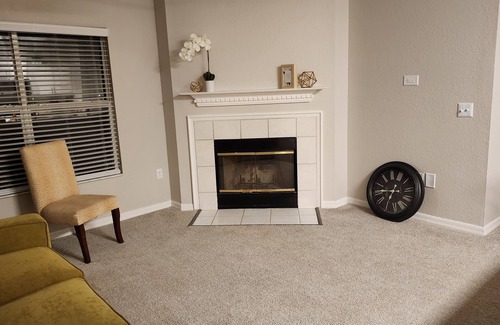 Southside Condo | Cozy1 bedroom condo with addtl sofa bed. 5 minutes away from EVERYTHING you need