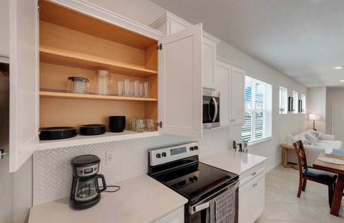 Four Corners House | CozyFamily Retreat 5bd/5.5ba near Disney/Universal