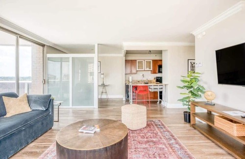 Old Louisville Apartment | CozySuites 800 Tower 1BR w/gym! 22