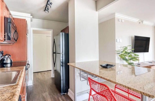 Old Louisville Apartment | CozySuites 800 Tower 1BR w/gym! 22