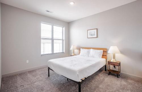 Downtown Cincinnati Apartment | CozySuites at the Banks gym pool 15