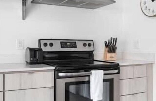 Downtown Indianapolis Apartment | CozySuites I Stylish 1BR, Bottleworks Indy #3