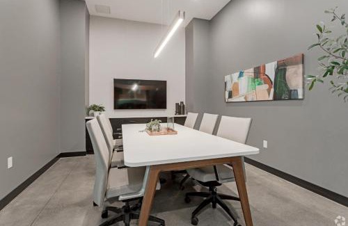 Downtown Minneapolis Apartment | CozySuites Marquee
