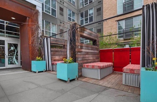 Mill District Apartment | CozySuites Mill District with pool, gym #08