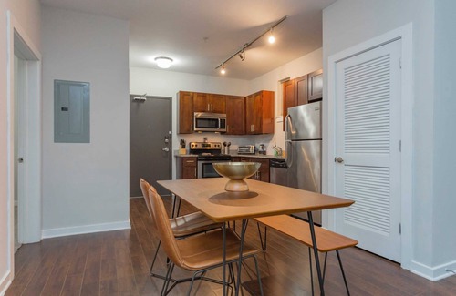 Hillsboro Village Apartment | CozySuites Music Row | Chic 2BR + Free Parking #14