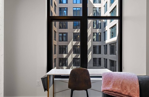 Warehouse District Apartment | CozySuites NLG - Modern studio condo #18