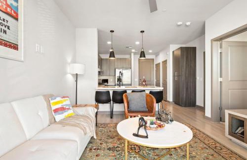 Downtown Phoenix Apartment | Cozysuites PHX RORO Gym, Pool, Pets, Parking! #2