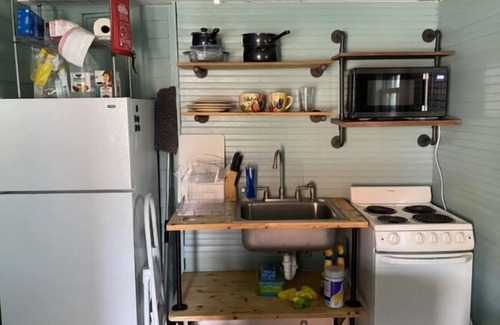 Fountain Inn Apartment | Cozytown Studio in downtown Fountain Inn. No cleaning fees.