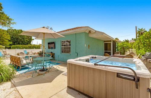 Holmes Beach House | Crab Shack #A
