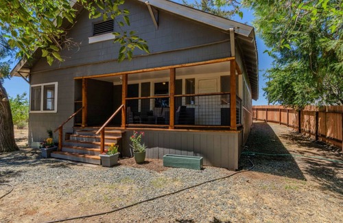 Plymouth House | Craftsman Bungalow close to Main Street