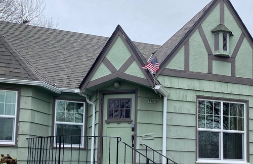 Northeast Neighbors House | Craftsman Cottage at 1730 18th St. NE Salem Oregon