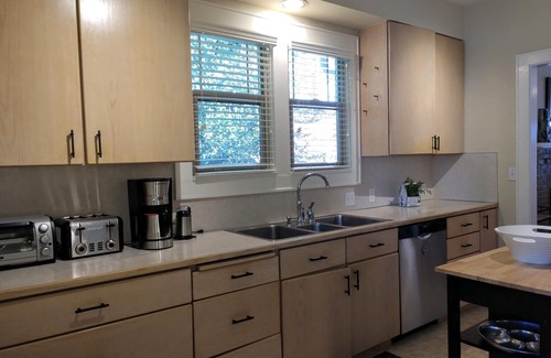 Maple Leaf House | Craftsman-style 3BR 1BA Classic in N Green Lake + Opt Studio Cottage