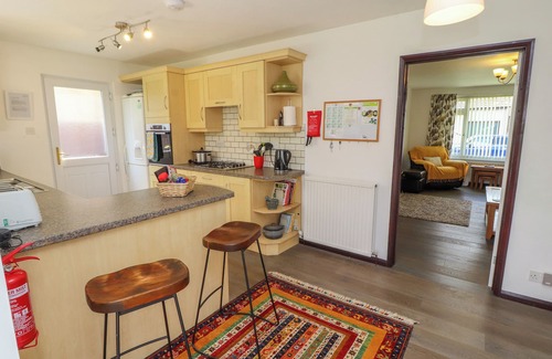 Staveley House | CRAGGY VIEW, pet friendly, with a garden in Staveley