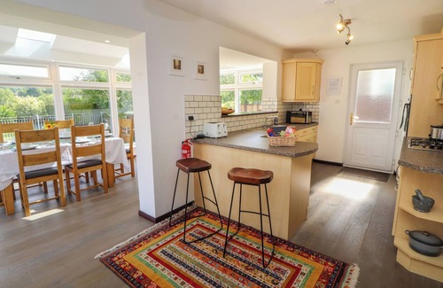 Staveley House | CRAGGY VIEW, pet friendly, with a garden in Staveley