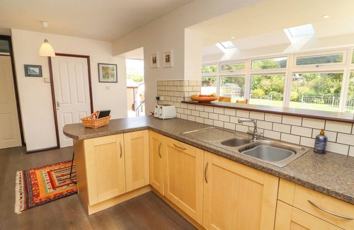 Staveley House | CRAGGY VIEW, pet friendly, with a garden in Staveley