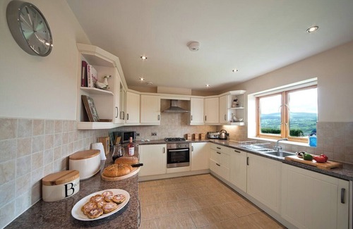 Brecon House | Crai Valley Eco Lodges