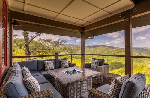Lenoir Condo | Craig 301 - Blue Ridge Mountain Club condo with luxury finishes, views