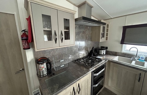 Ayr Cabin | Craig Taravan Sleeps 4 with Private Decking